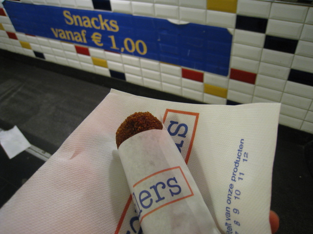 コロッケは一つ約1ユーロ。日本のものとは違い具に味が付いています。