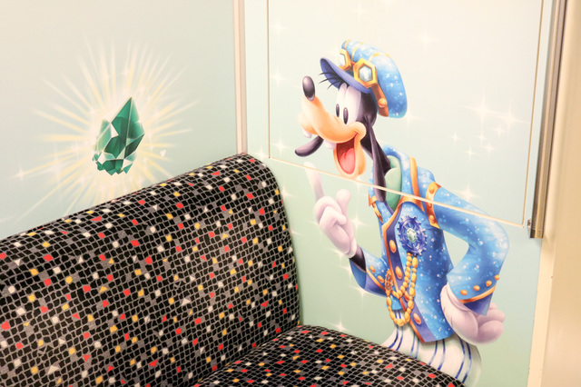 「“ザ・イヤー・オブ・ウィッシュ”ライナー」©Disney