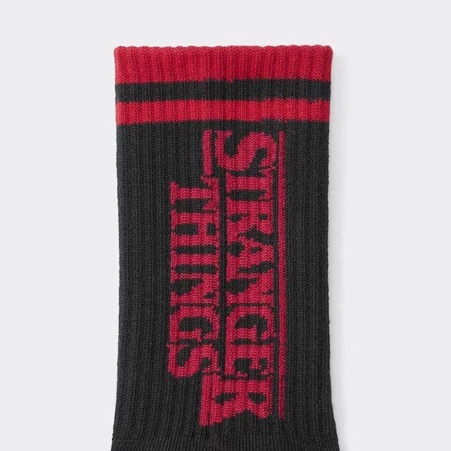 ハイアンクルソックス 390円｜GU×Netflix「ストレンジャー・シングス 未知の世界」