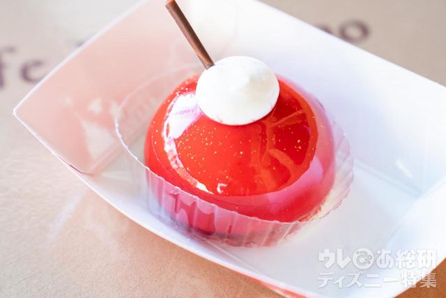 バニラムースケーキ、スーベニアプレート付き 850円