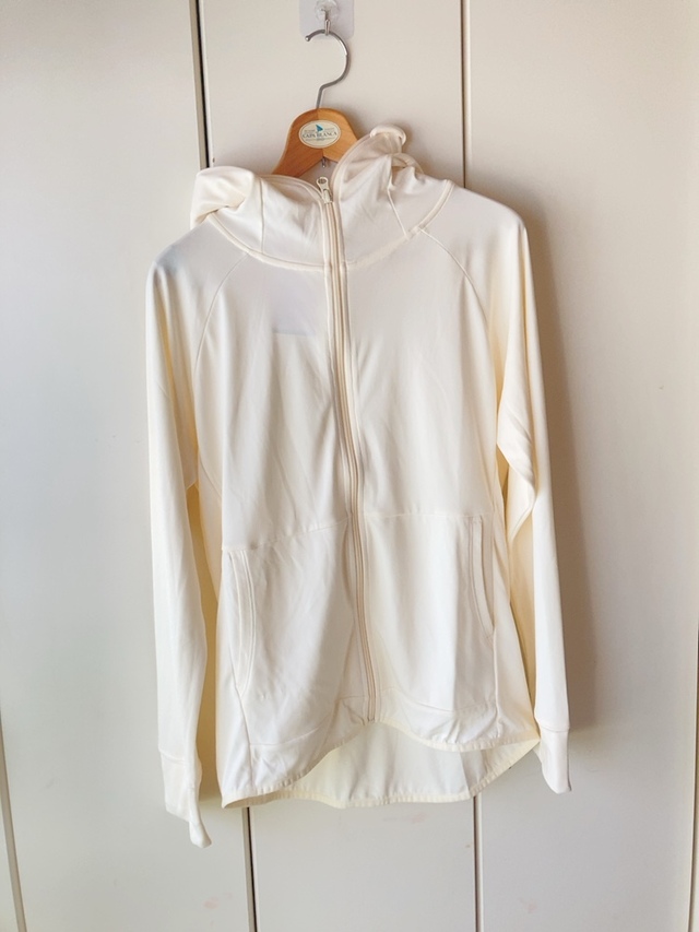 【ワークマン レディースクールサンシェードパーカー】オフホワイトのLサイズを購入しました
