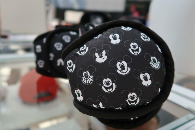 ワークマン ディズニーデザイン イヤーマフラー 780円(税込)
