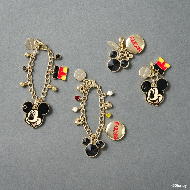 バッグチャーム ¥6,050、ファスナーチャーム ¥4,400｜Samantha Thavasa（サマンサタバサ）ディズニー「ミッキーマウス」コレクション