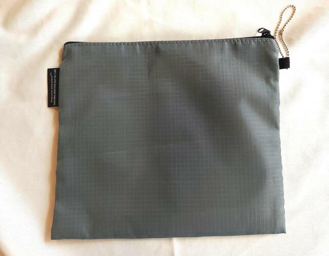 裏面なシンプルな無地