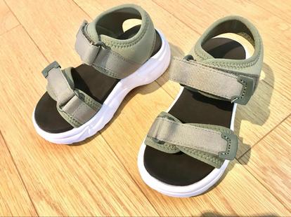 Gu おしゃれな黒スニーカーも 男女兼用子ども靴 3足着用レビュー 1 2 ハピママ