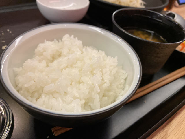 炊きたてご飯おかわり自由
