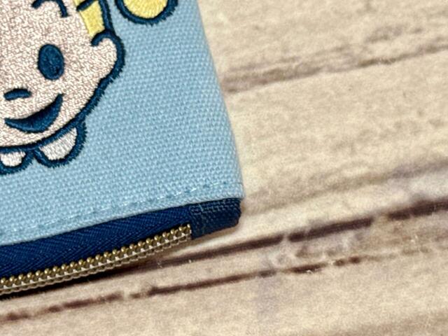 素材はポリエステル。爽やかなサックスカラーがかわいい!