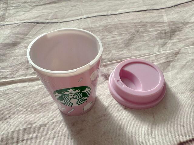 カップは蓋が取れる仕様。小物入れとして使うのもおすすめ