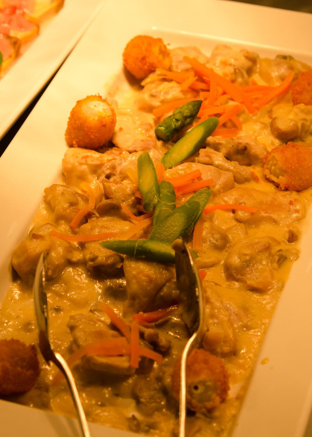 2016年「ディズニー・イースター」スペシャルブッフェ｜東京ディズニーランド「クリスタルパレス・レストラン」