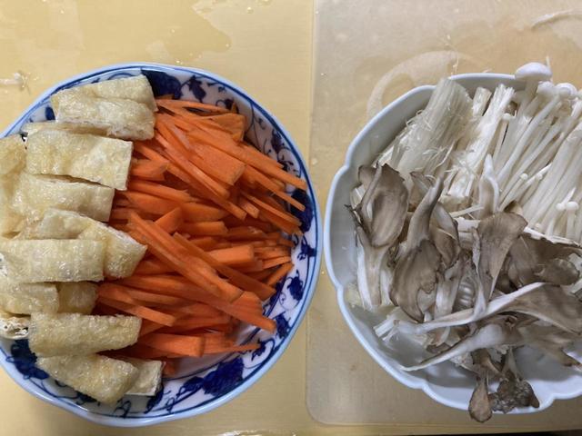 【KALDI】南蛮えび炊き込みご飯／色どりを考えて選ぶと楽しい