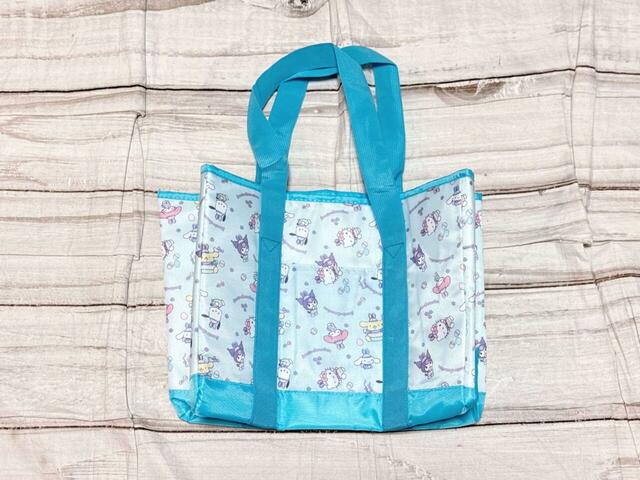 背面にも便利なポイントが!