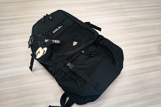 【MILKFED.】ミッキー リュックサック・バックパック 32L チャーム・ポーチ・カラビナ付き 16,500円