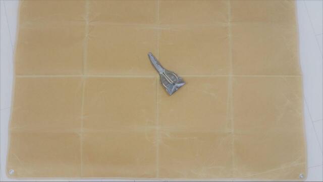 【ワークマン パラフィン帆布フィールドシート】四隅にペグ打ち用のハトメ付き