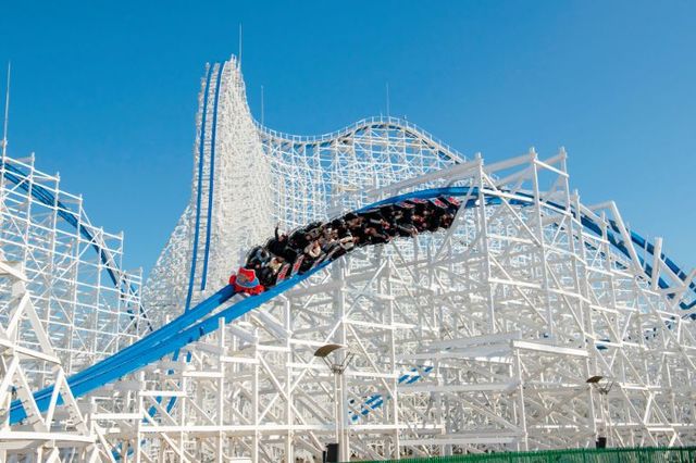 白鯨｜ナガシマスパーランド