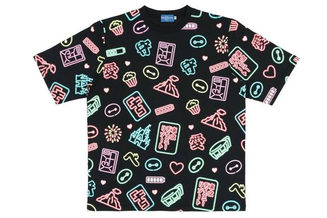 Tシャツ 3,500円｜東京ディズニーリゾート「サマー・クールオフat Tokyo Disney Resort」ベイマックスグッズ｜販売店舗：東京ディズニーランド「グランドエンポーリアム」、東京ディズニーシー「エンポーリオ」｜発売日：2025年7月1日（火）