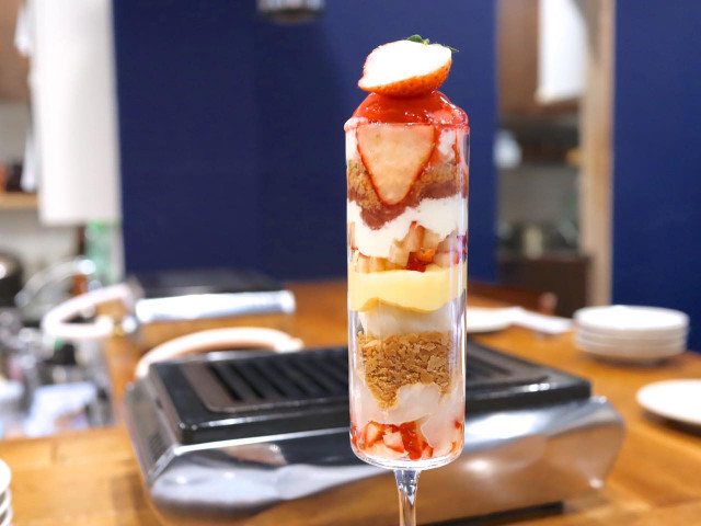 焼肉屋の 激うまシメパフェ に感動 スイーツ 肉好き必見の名店 檸檬 Lemon 1 2 うまい肉 焼肉屋の 激うまシメパフェ に感動 スイーツ 肉好き必見の名店 檸檬 Lemon 1 2 うまい肉