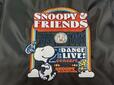 前面にかわいいスヌーピーとウッドストックの刺繍入り!