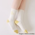 【ちいかわ×靴下屋】シンプルながらもさりげなくキャラクターをアピール！