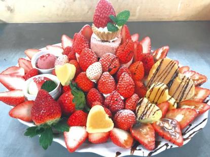 贅沢すぎる「いちご農園のいちごスイーツ」8選! “超限定パフェ 贅沢すぎる「いちご農園のいちごスイーツ」8選! “超限定パフェ
