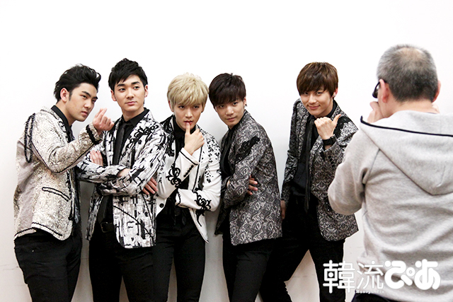 NU'EST　「韓流ぴあ」取材の様子