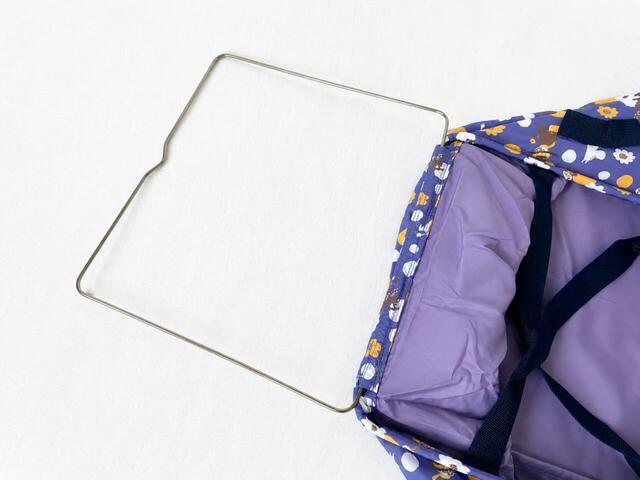 【ムーミン 収納ボックス (木陰のはなし) 】自立するワイヤーフレーム付きで、荷物を入れても倒れにくい!