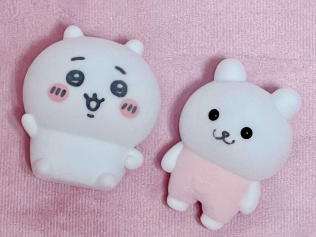 【ちいかわ 豪華版1 フロッキーフィギュア6体セット付き】ちいかわと「なんか似てるの」