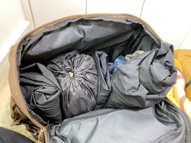 【ワークマン　ジョイントバックパック ハイカーズエディション】シェルジャケット、レインウェア上下、パンツ、デニムジャケットを収納