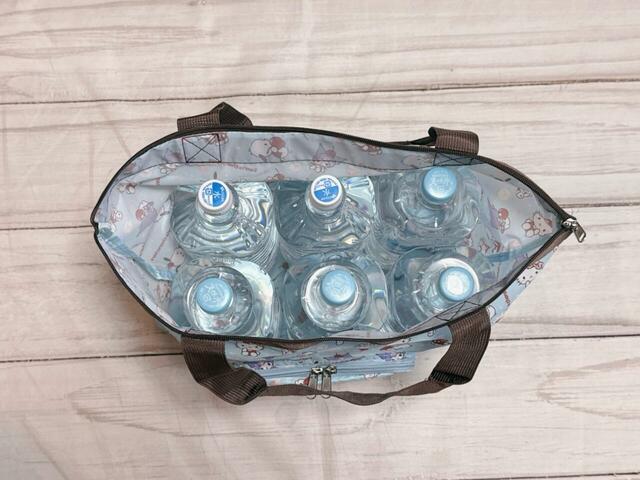 2Lペットボトルが6本入る大容量!