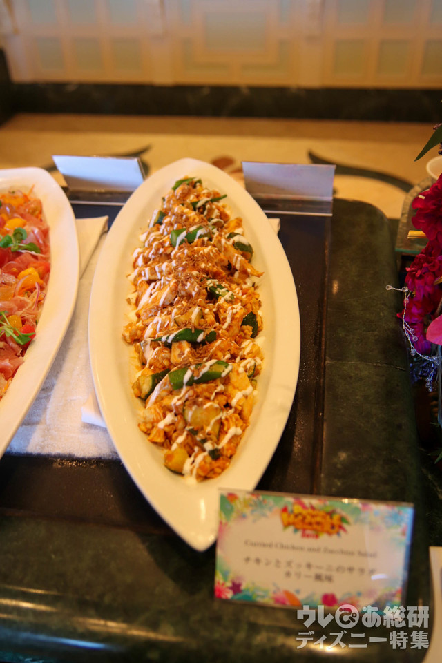 “ドナルドのホット・ジャングル・サマー”スペシャルメニュー｜ブッフェレストラン「シャーウッドガーデン・レストラン」