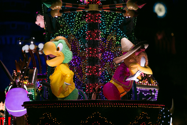 ザ・サン(2)|新「東京ディズニーランド・エレクトリカルパレード・ドリームライツ」(2015年7月リニューアル) 撮影 / YOSHI