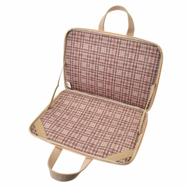 プーさん ノートパソコンケース White Pooh 2022 4,400円