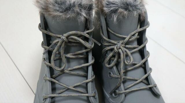 【ワークマン 防寒防水サファリシューズ】靴紐はレースアップ式。足首のフィット感を調節できます      