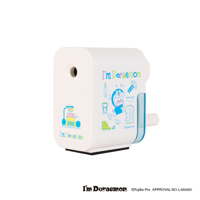 【I'm Doraemonシリーズ新作グッズ】コンパクトサイズで邪魔にならない「手動鉛筆削りmini」税込1,485円