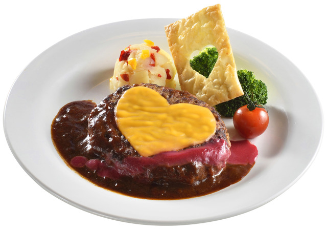 チーズハンバーグ、デミグラス&ラズベリーソース ¥1,380