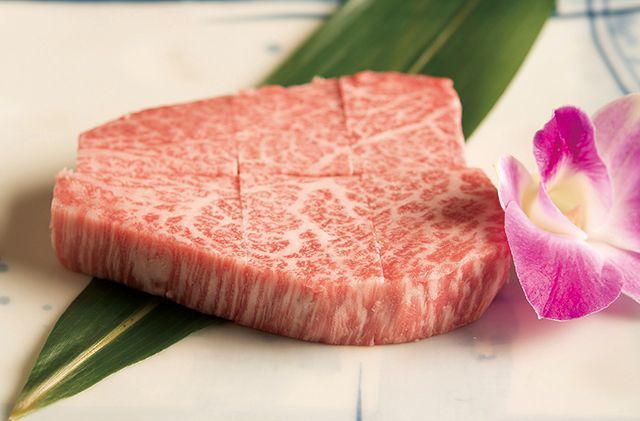 うまい肉「名店の逸品」／鉢山（渋谷）　ヒレ（ステーキカット100g～150g、特製ニラジャン添え） 350円/10g（税別）