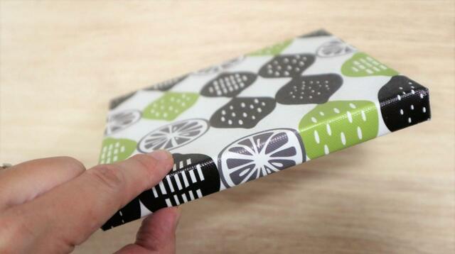 【リメイクシート使用前】100均で購入した、小さめのファブリックパネル