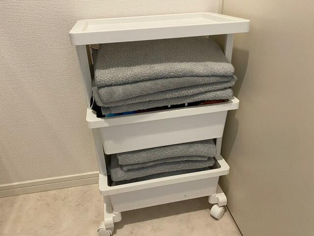 【ニトリ 軽くて組み立て簡単テーブルワゴン】洗面所ではタオル収納にぴったり
