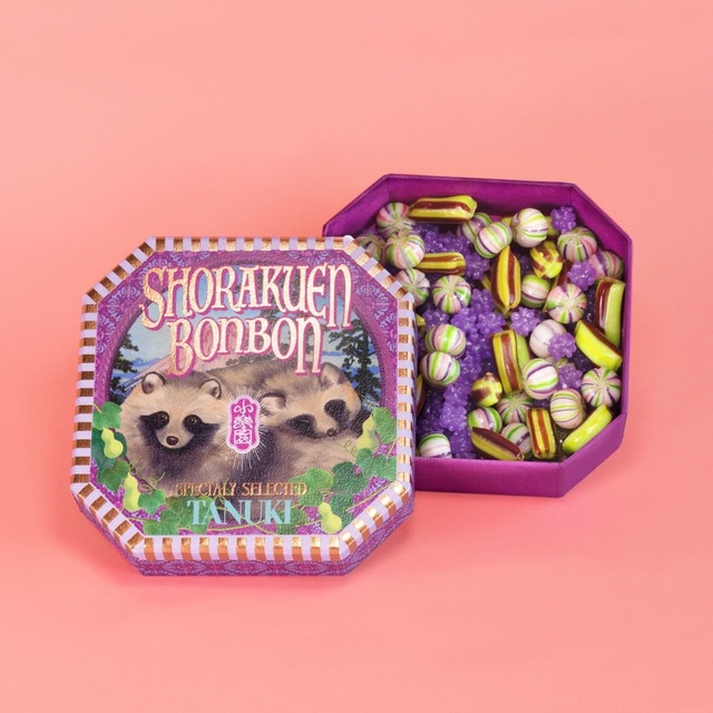 【小楽園】「小楽園ボンボン」＜タヌキ＞2種の葡萄のシャーベットの京飴・ブルーベリーヨーグルトの京飴・赤葡萄の金平糖