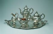 「ティーセット」1860－61年 ロンドン　穐葉アンティークジュウリー美術館蔵
