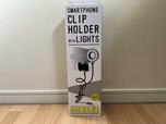 【3COINS ライト付きスマホクリップ式ホルダー】サイズは大きめ!