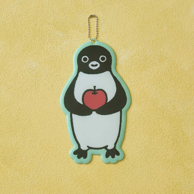 【Suicaのペンギン】「Suicaのペンギン ぷっくりパスケース（りんご）」1,360円
