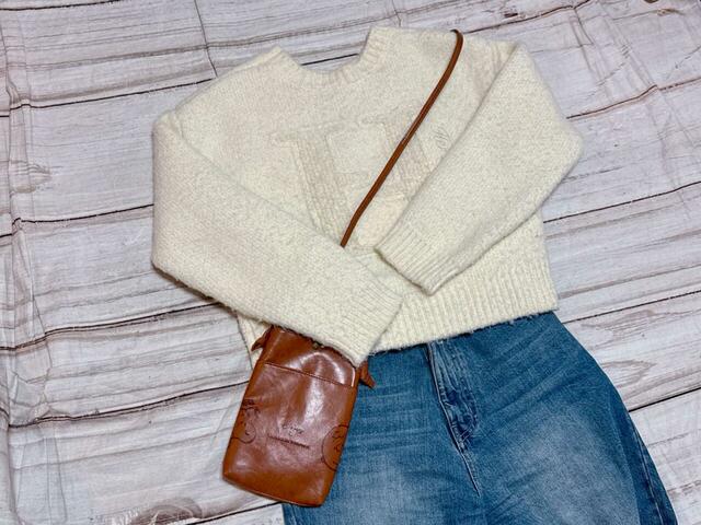 デニムコーデには斜めがけで♪