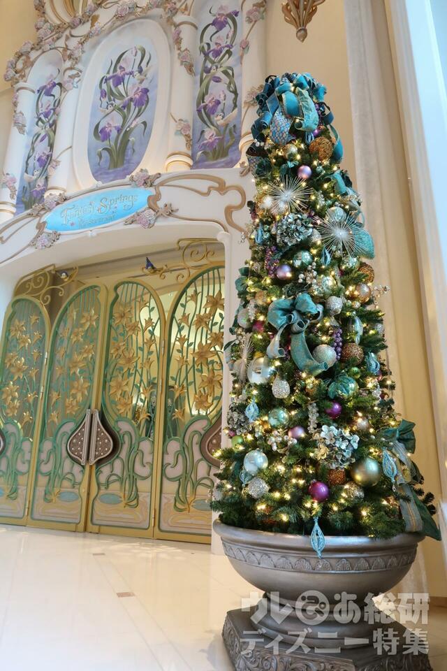 東京ディズニーシー・ファンタジースプリングスホテル クリスマスツリー