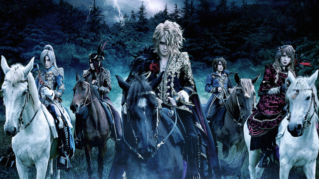 Versailles（左からTERU（G）、YUKI（Dr）、KAIMIJO（Vo）、MASASHI（B）、HIZAKI（G））