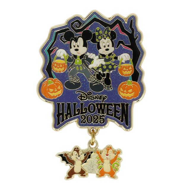 ピンバッジ 1,400円｜東京ディズニーリゾート「ディズニー・ハロウィーン」スペシャルグッズ｜販売店舗：東京ディズニーランド「ディズニー＆カンパニー」、東京ディズニーシー「エンポーリオ」｜発売日：2025年9月16日（火）