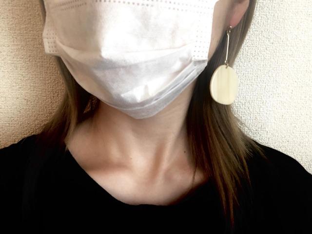 GU（ジーユー）「メタル&サークルパーツピアス+E」／耳元がシンプルかつ華やかに