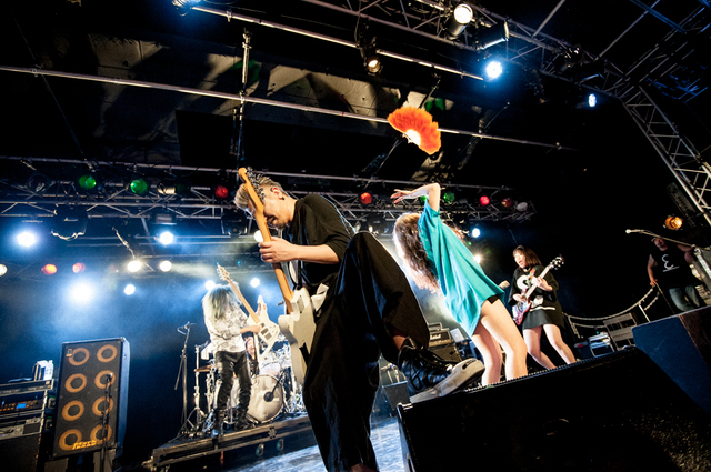 cali≠gari＆ベッド・イン　撮影・市村岬