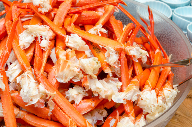 山盛りの蟹!｜舞子高原ホテル「メインダイニング ギャラリー」