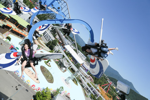 富士急ハイランド「テンテコマイ」