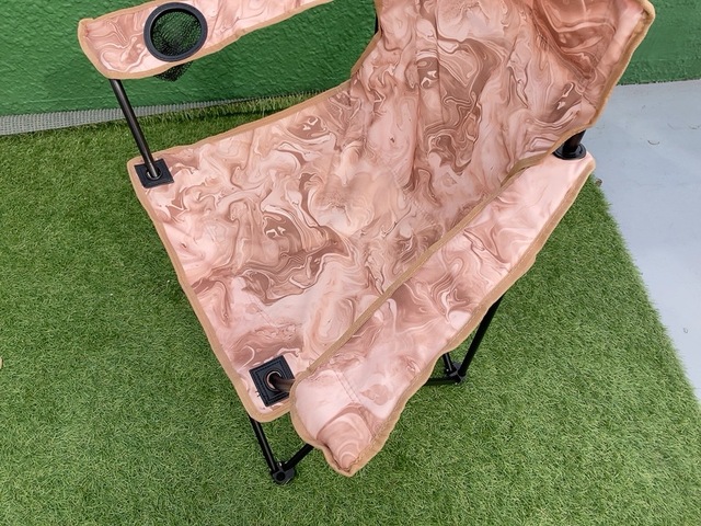 【ワークマン 燃え広がりにくいアームチェア ハイ】約10秒で設置できちゃう